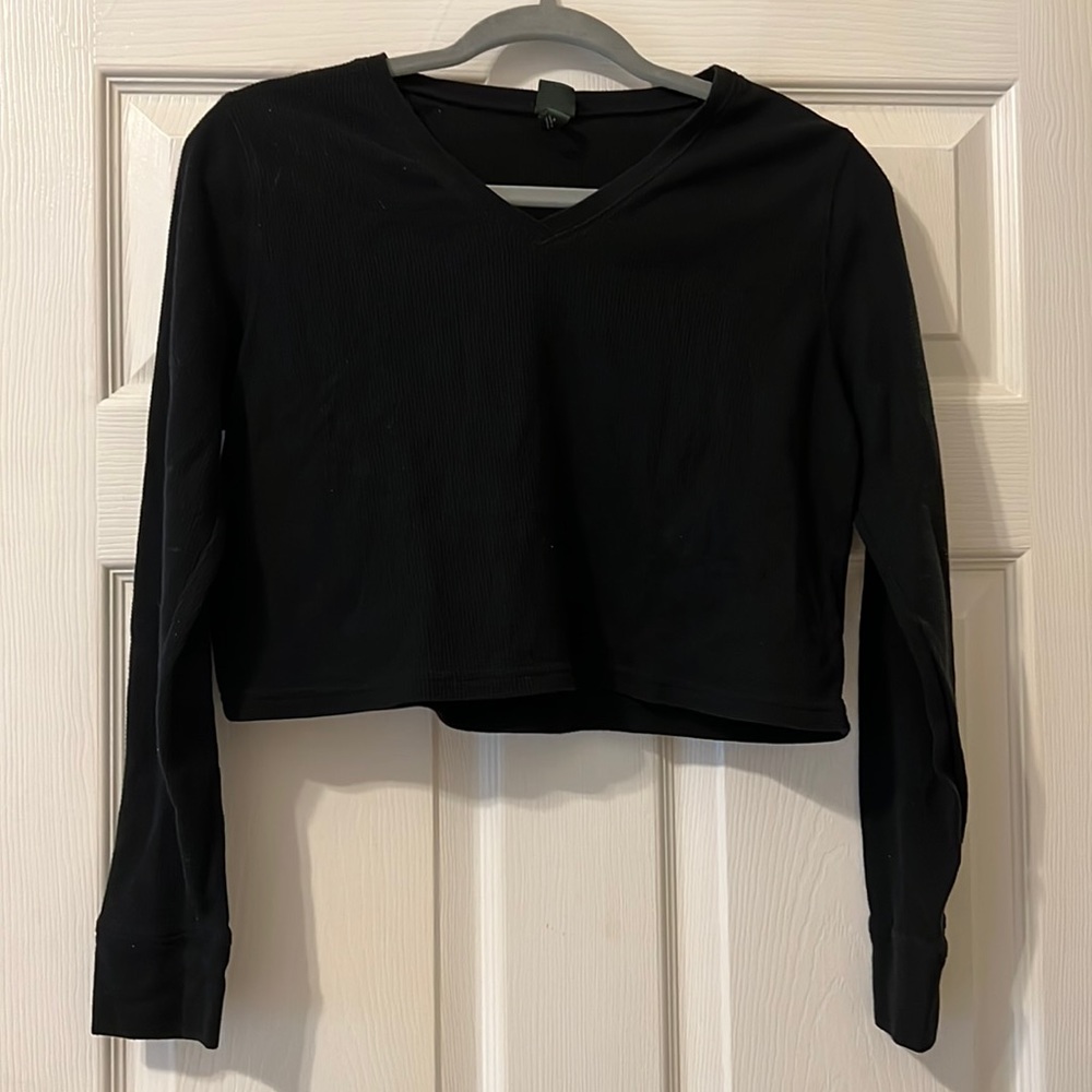 Cropped long sleeved